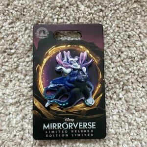 Ursula authentic Disney pin NWT